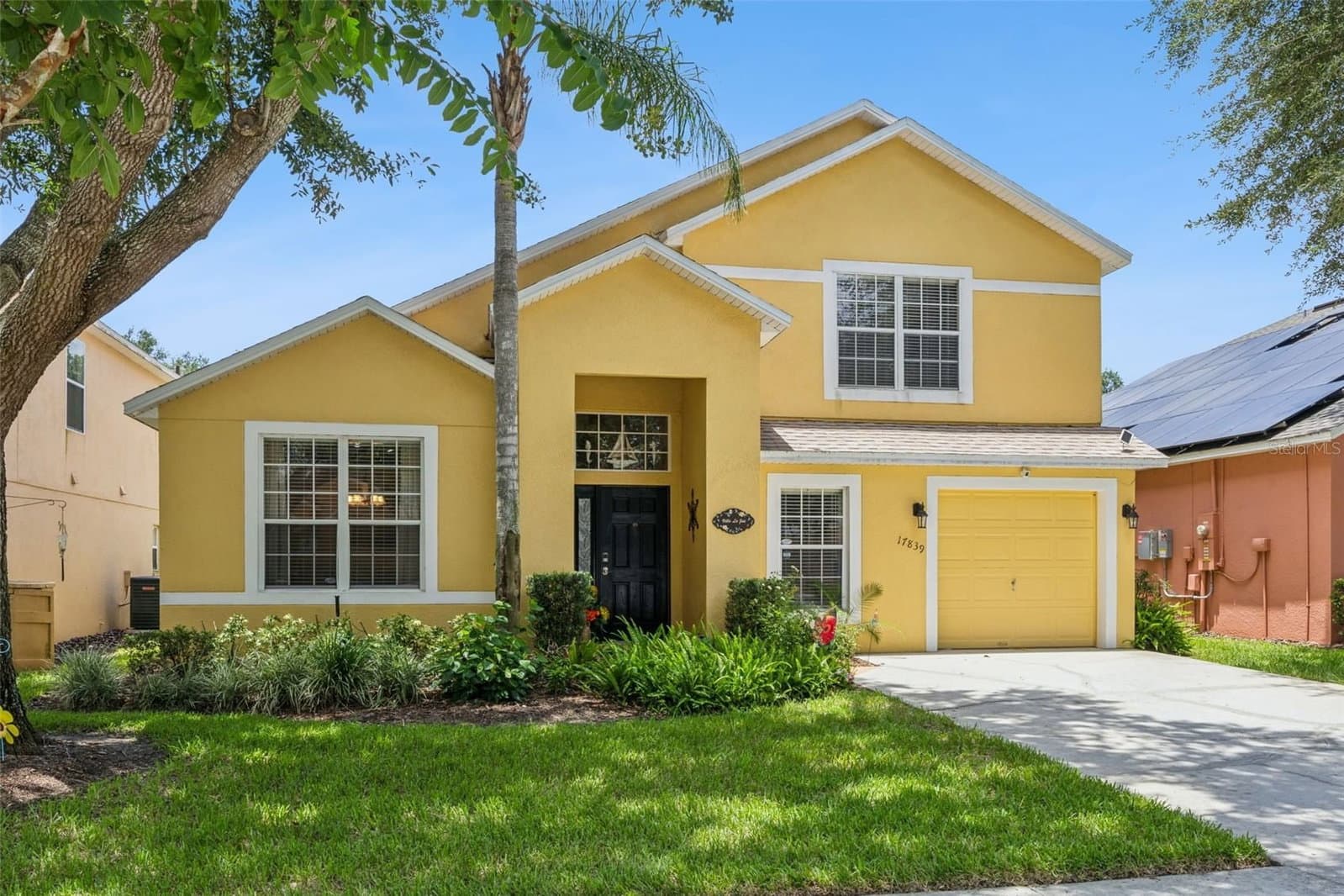 17839 WOODCREST
