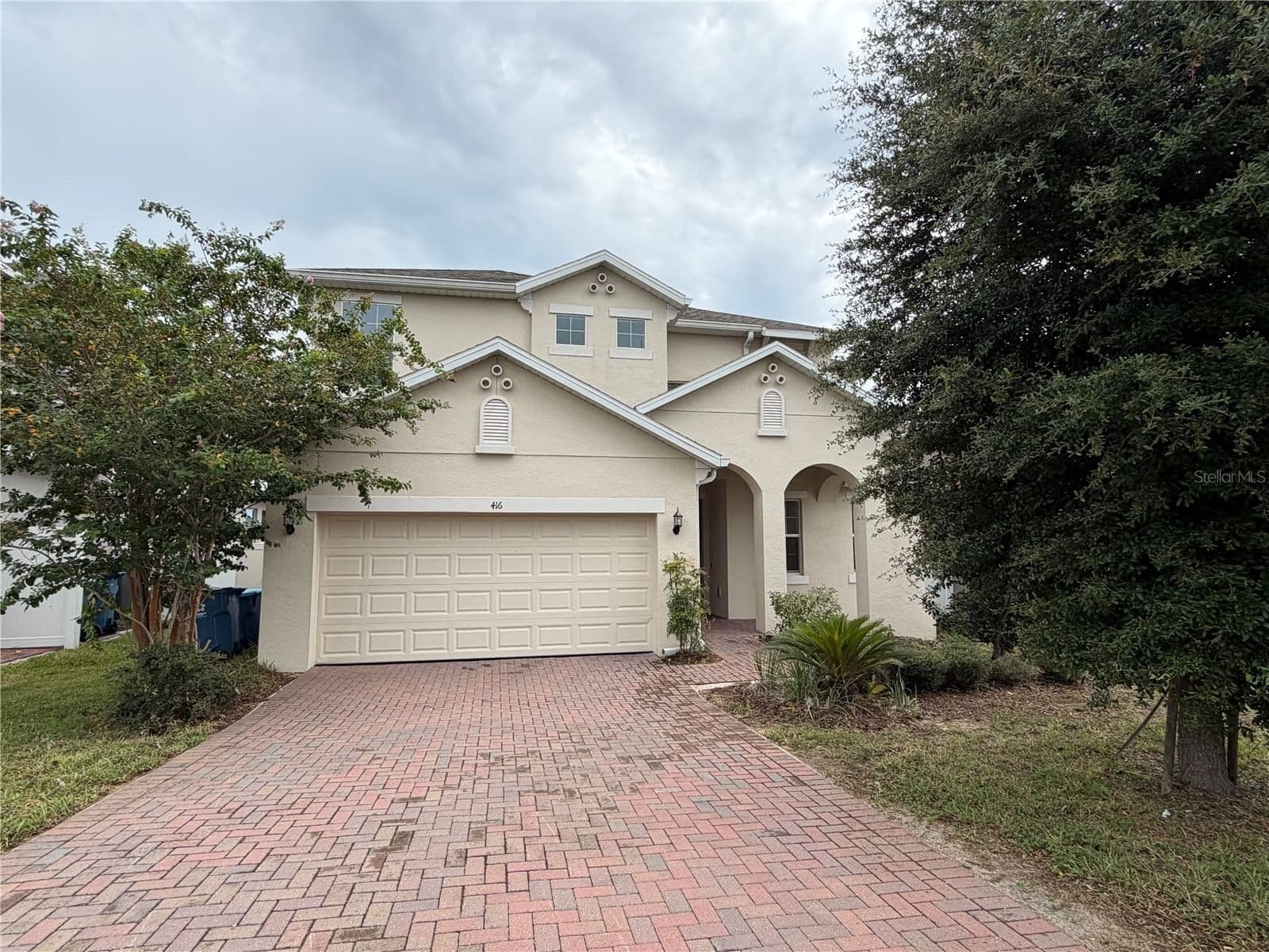 416 SAPPHIRE DR