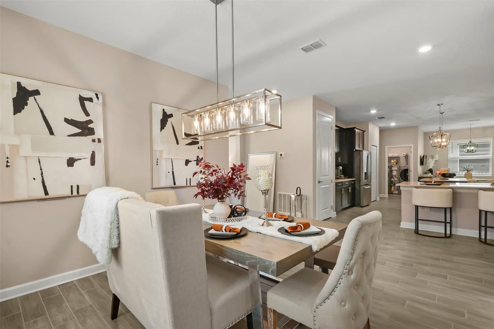 2537 CAMDEN PARK
