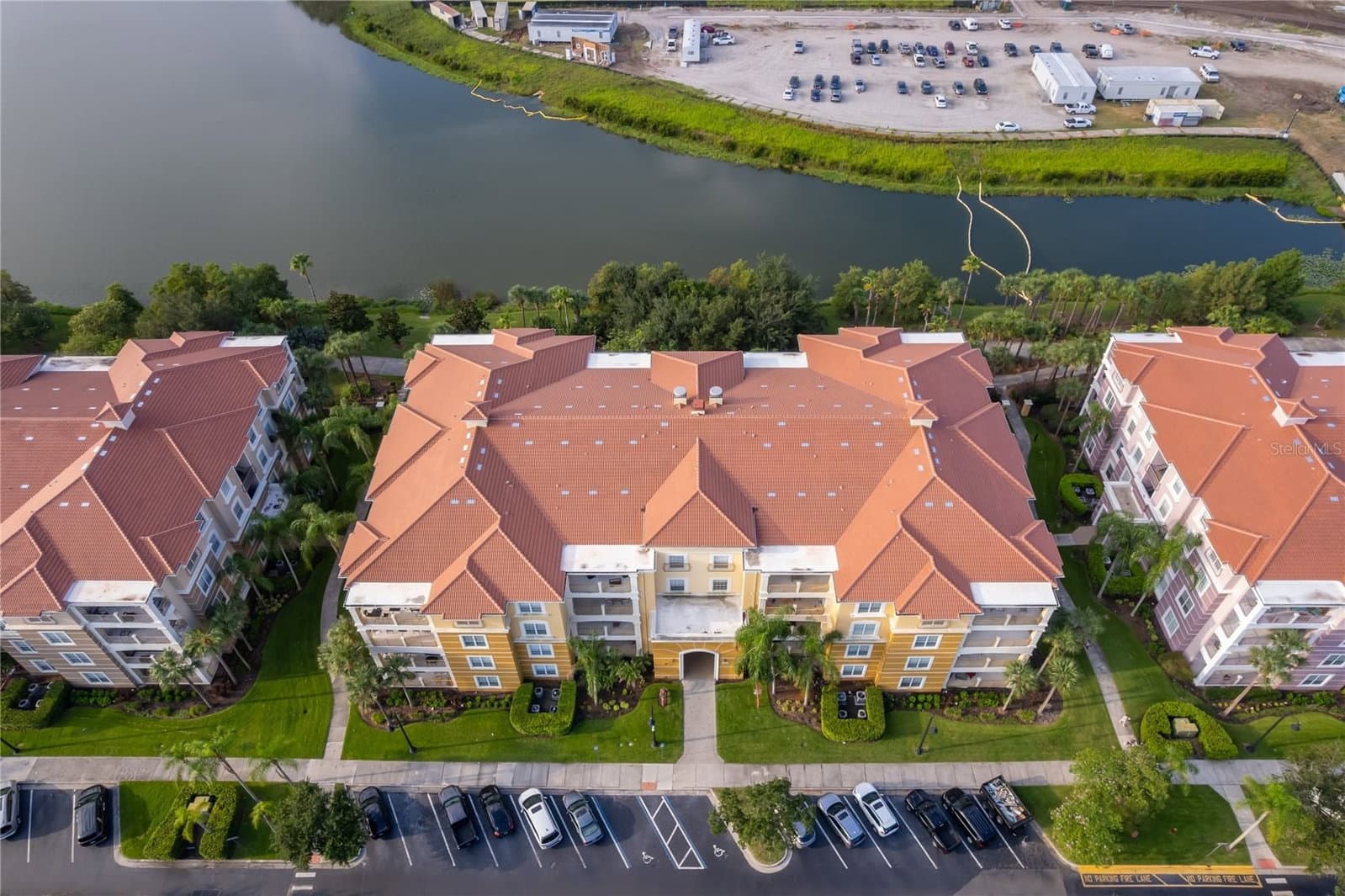 5036 SHOREWAY