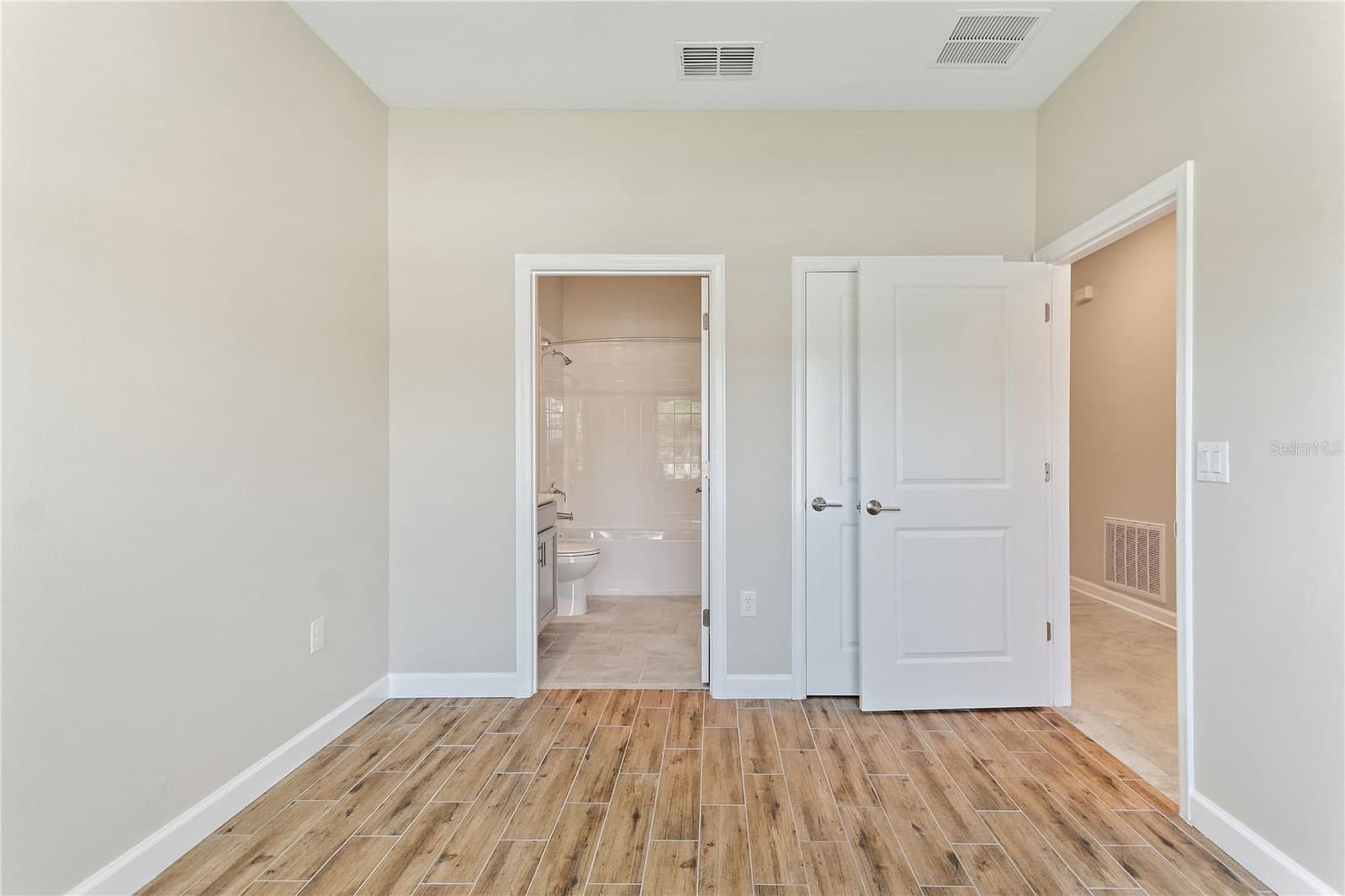 1064 BLACKWOLF RUN