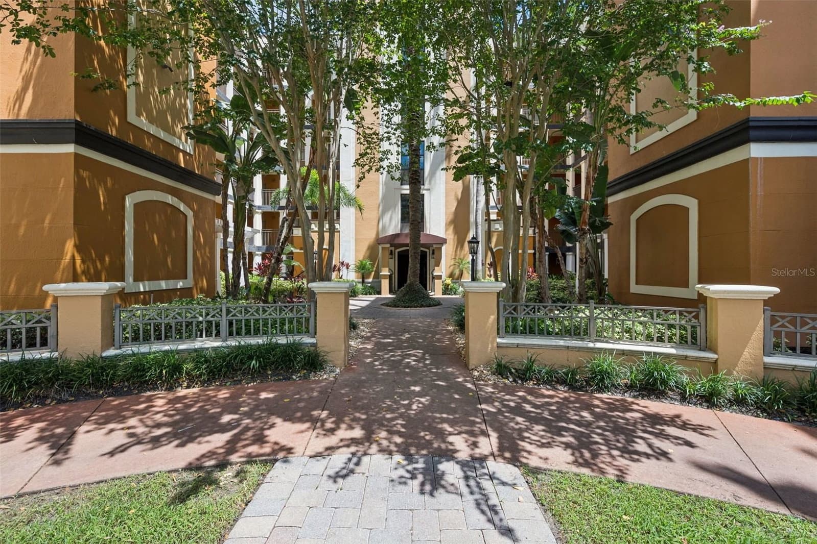 12539 FLORIDAYS RESORT