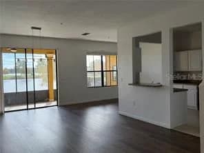 Photo 4 of 1550 PORTOFINO MEADOWS Boulevard