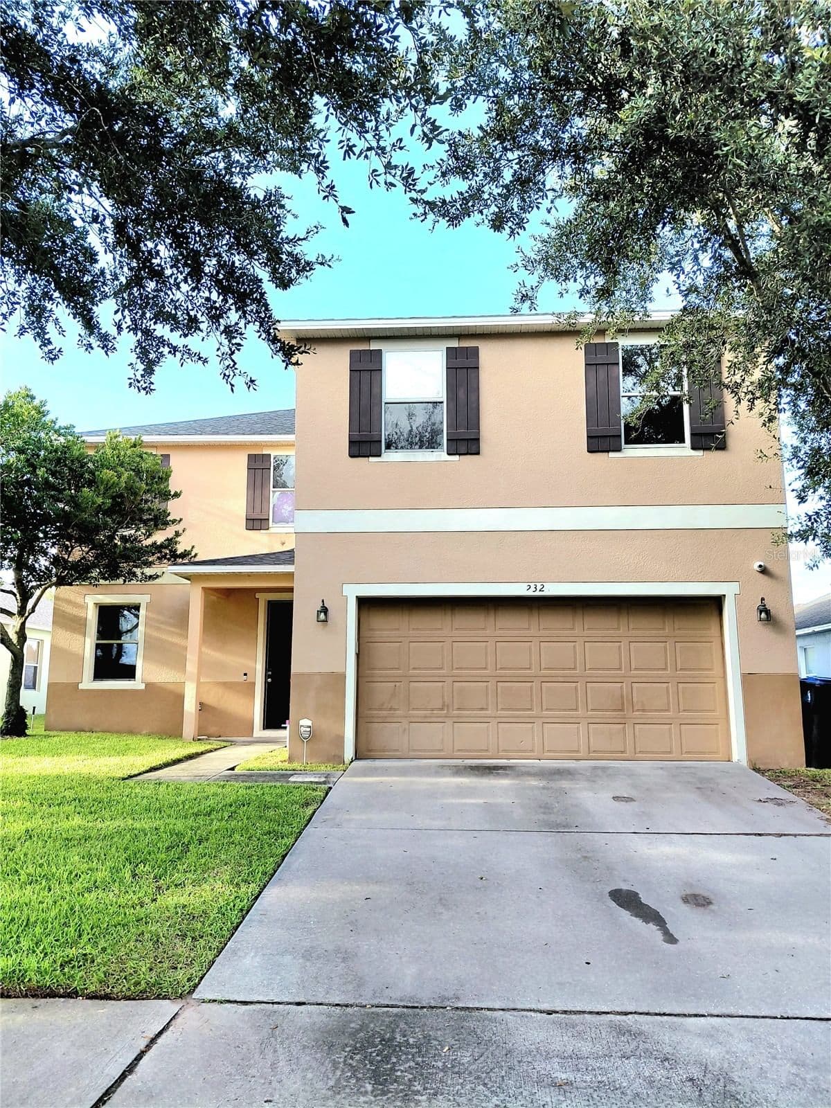 2324 PLANTATION OAK Drive