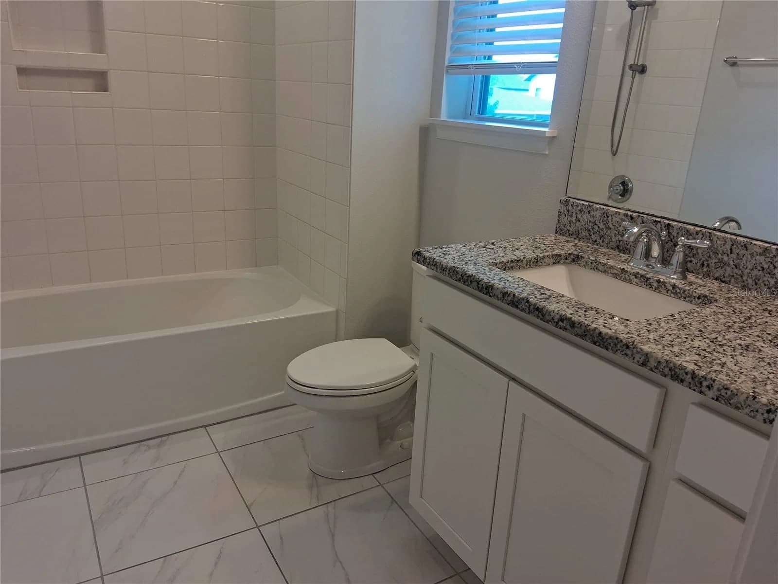 Photo 4 of 8964 SPERRY Street