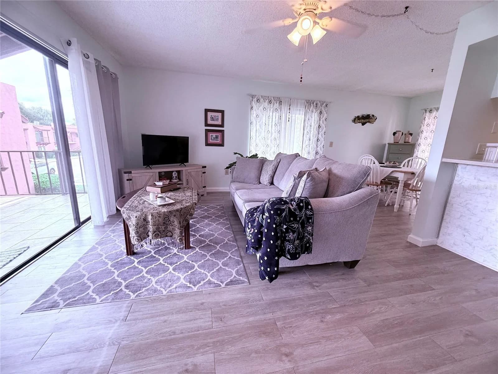 Photo 5 of 227 LA CASA #227