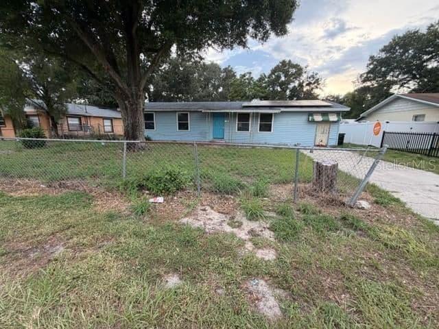 1050 BEACH, Winter Haven, FL