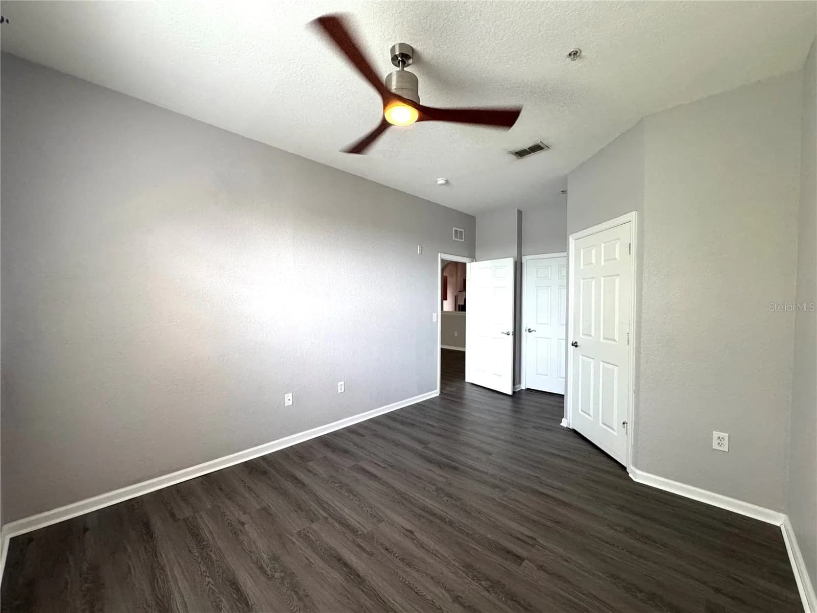 Photo 4 of 8660 BUCCILLI Drive #305