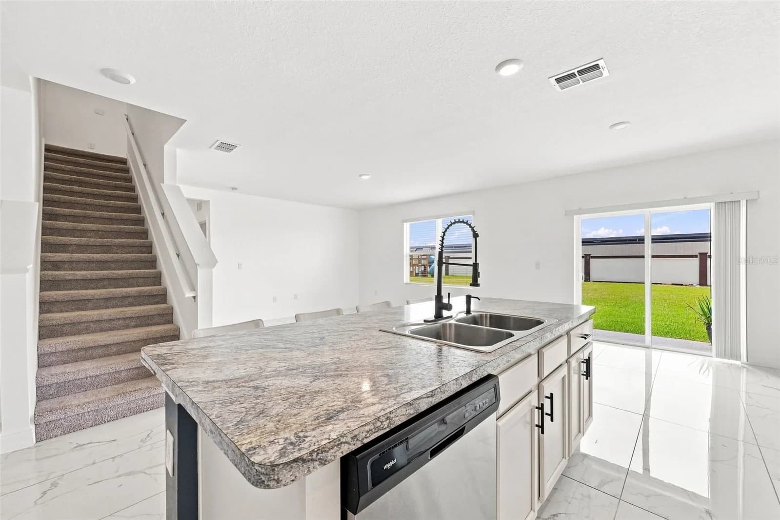 Photo 5 of 583 AUBURN GROVE Terrace