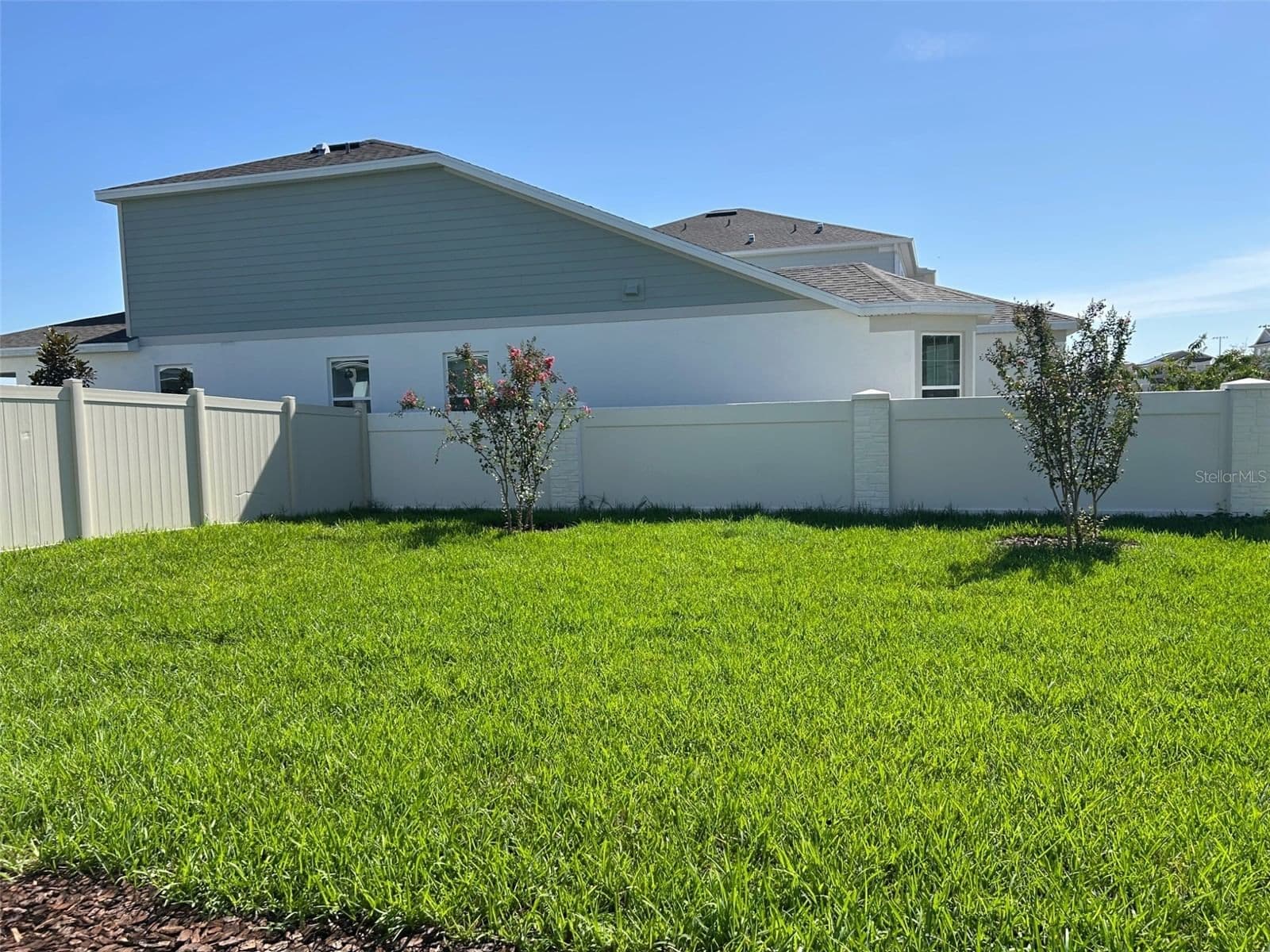 Photo 5 of 10621 BISSELL Street