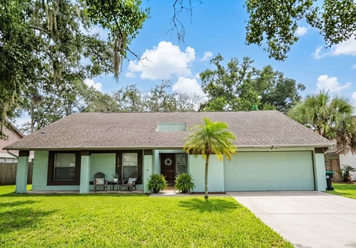 6416 LAKE HORSESHOE Drive