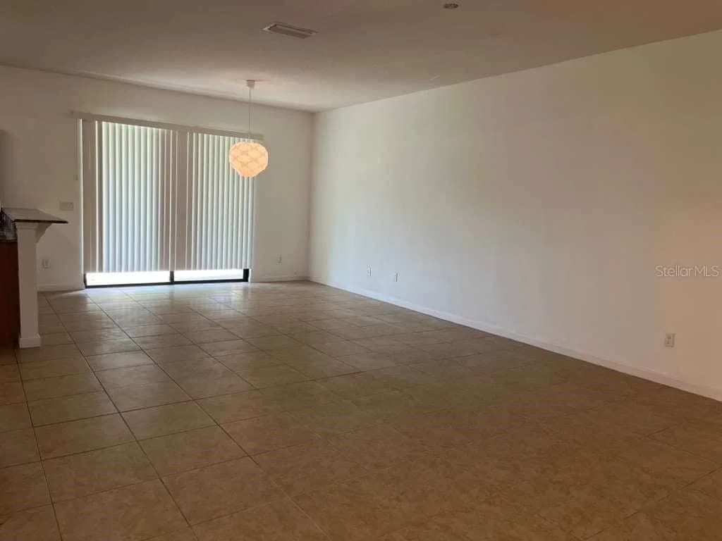 Photo 4 of 1712 PORTOFINO MEADOWS