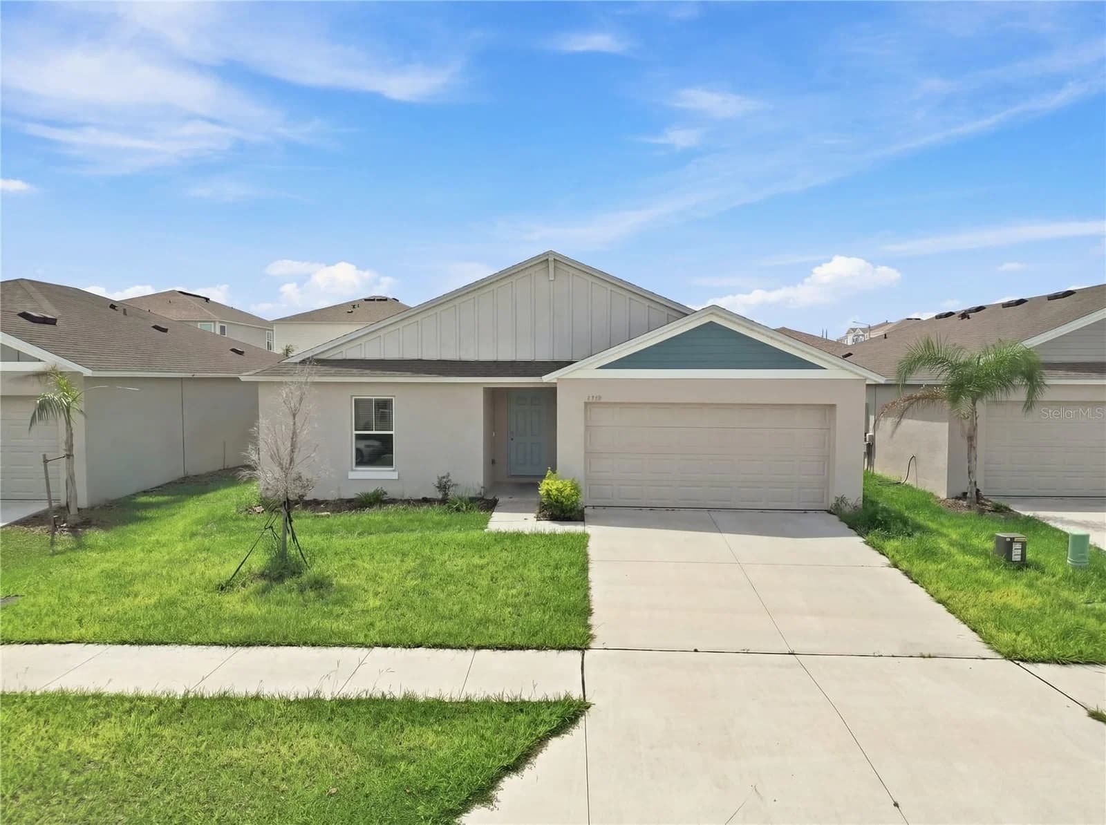 2259 CANYON OAK DR Drive