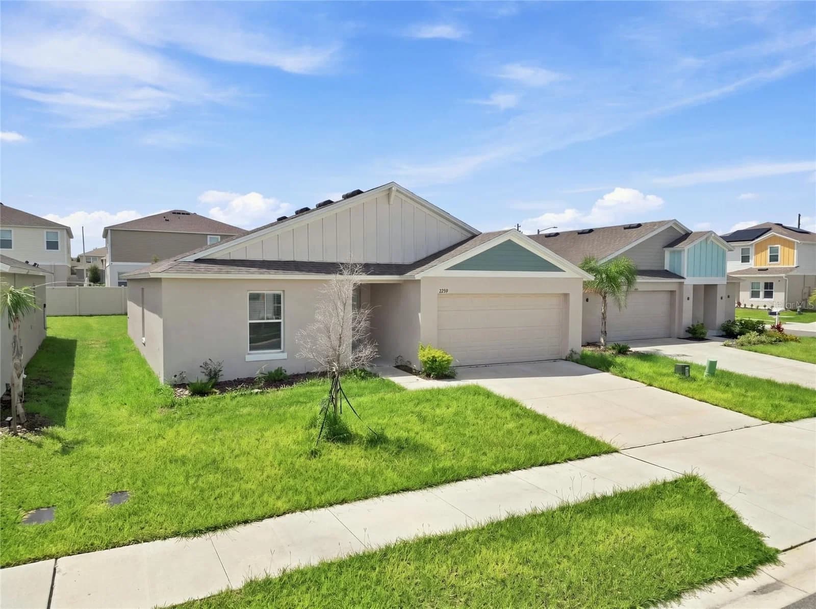 2259 CANYON OAK DR Drive