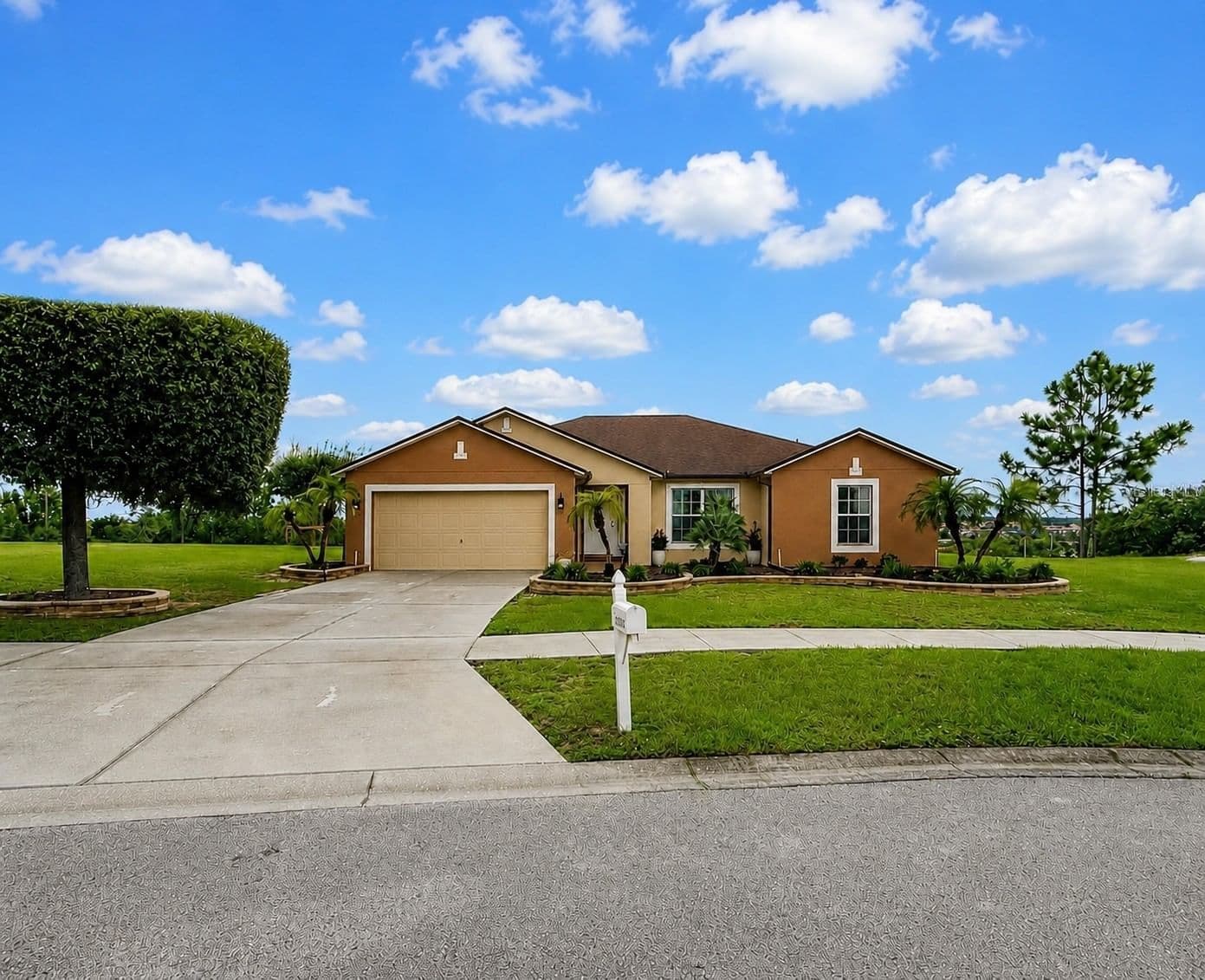 Photo 5 of 12330 AVIVA Way
