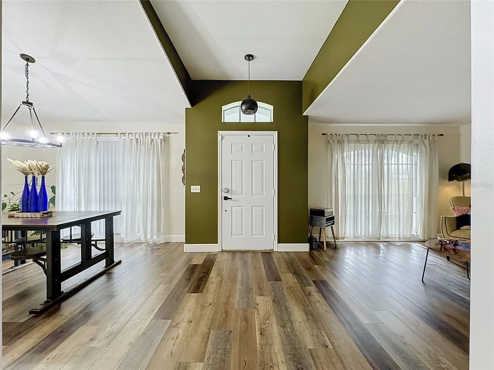 1213 GRAND RESERVE Drive