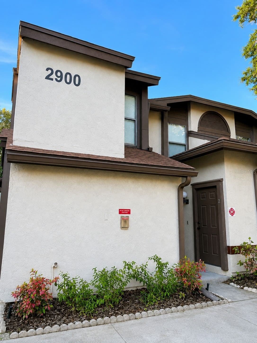 2900 SEMORAN Boulevard #B1