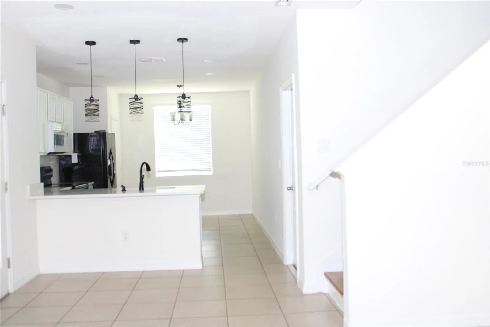 Photo 5 of 475 ARBOR LAKES Drive