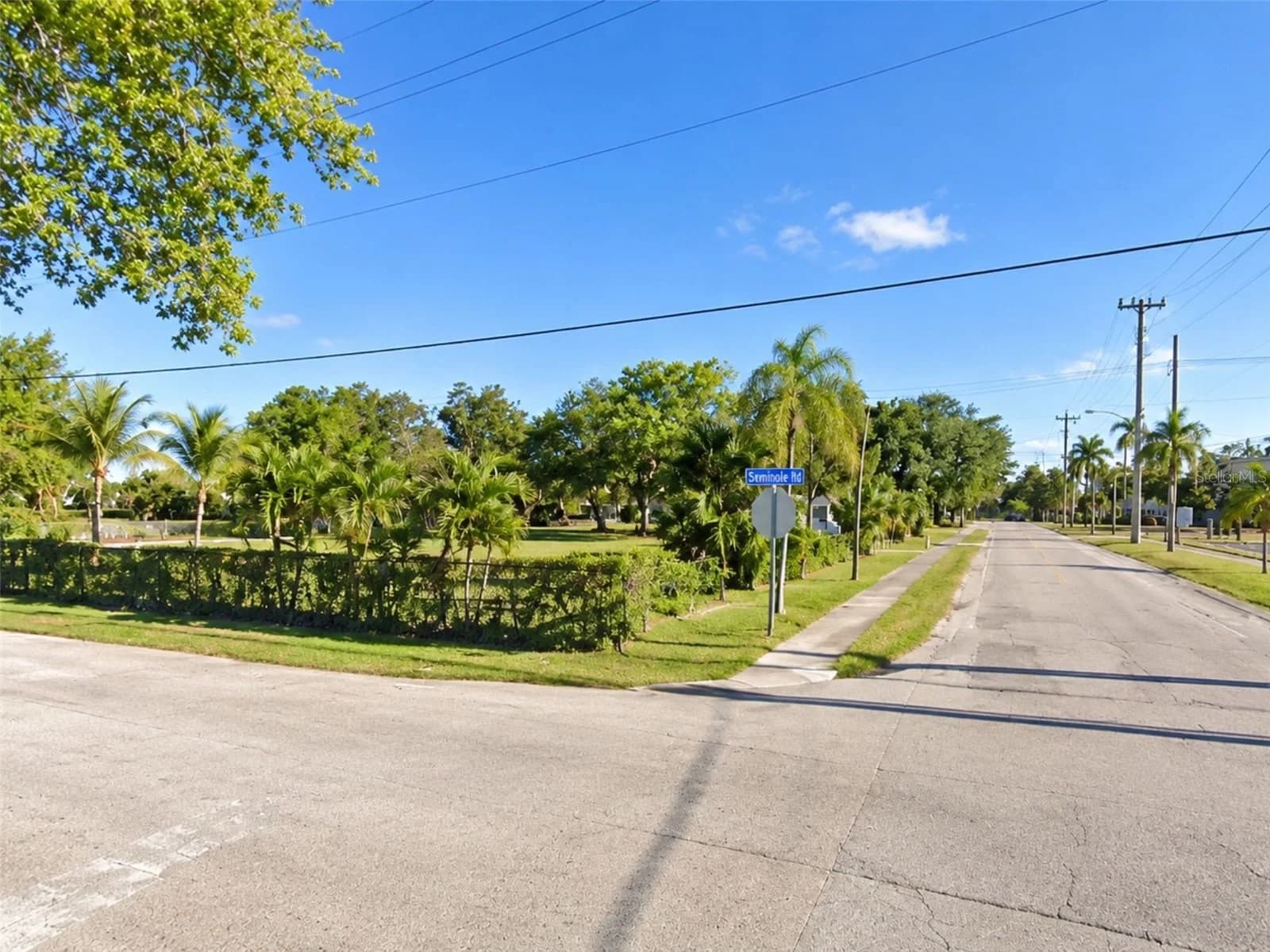 Photo 5 of 1001 TARPON Street