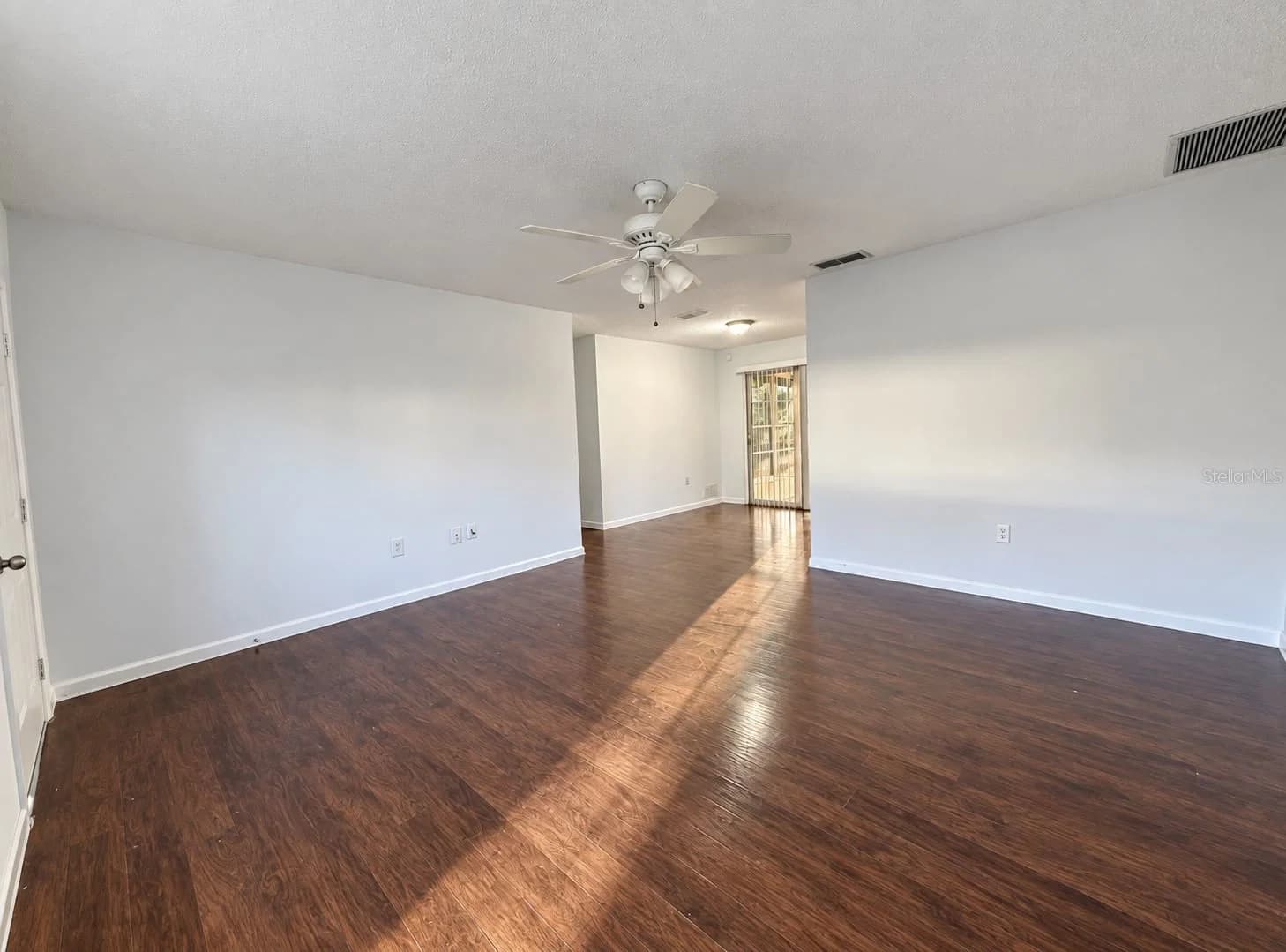 Photo 5 of 11248 76TH Terrace