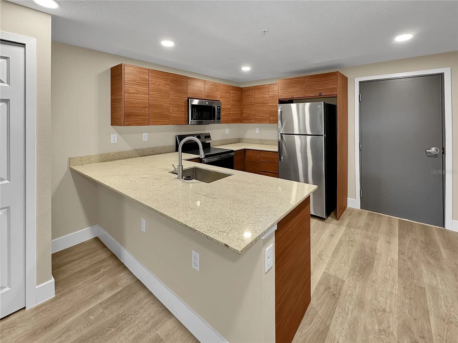Photo 4 of 4424 TEXAS Avenue #1-213