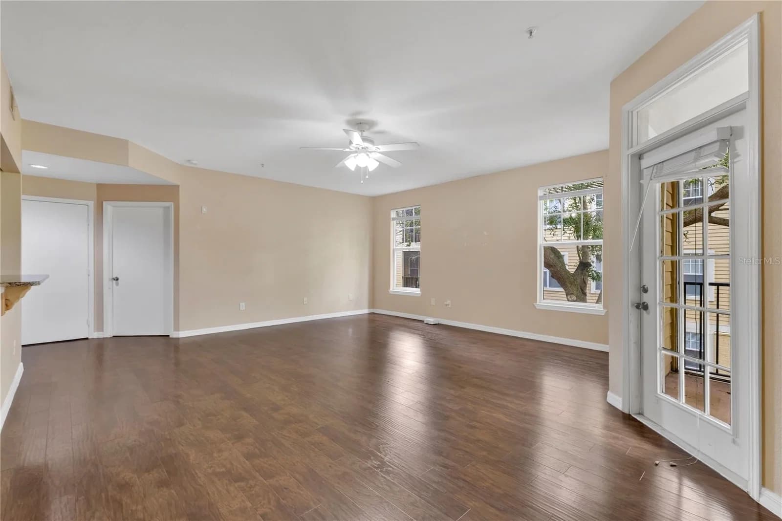 Photo 4 of 404 SUMMIT RIDGE Place #212