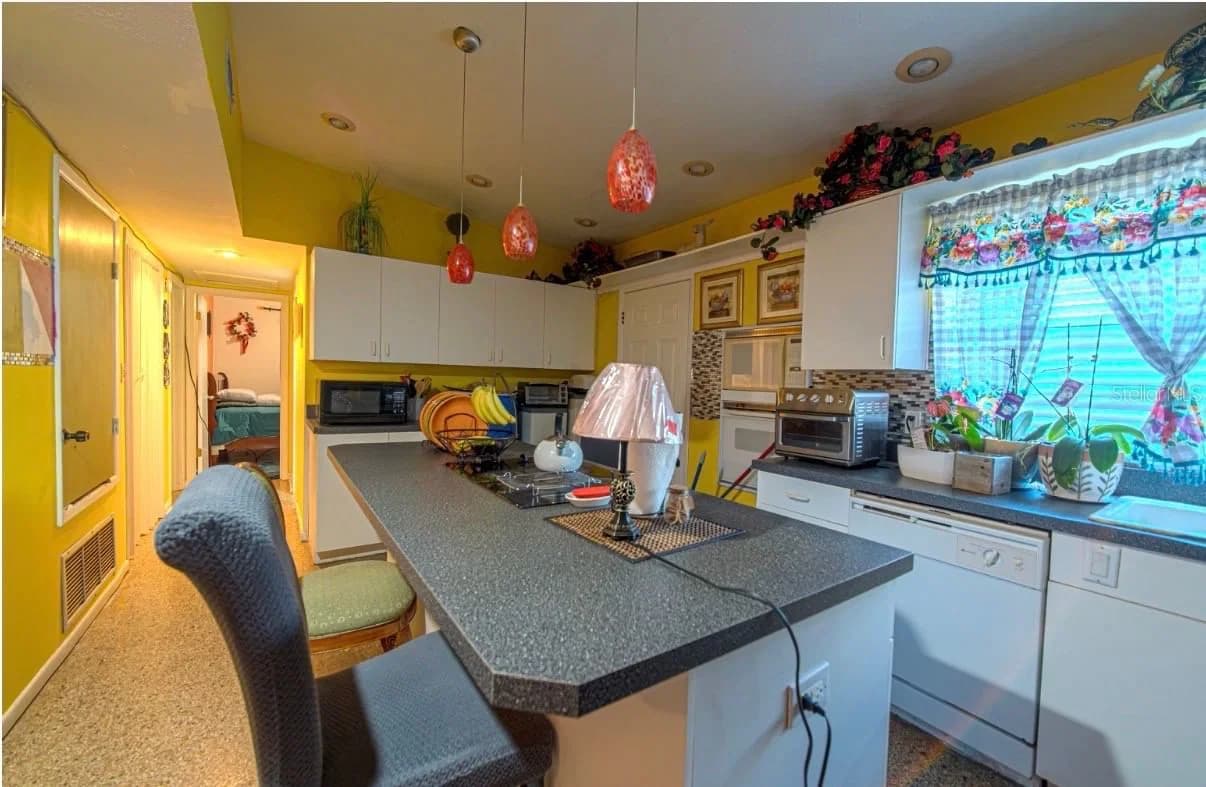 Photo 5 of 6401 RAMIR Road