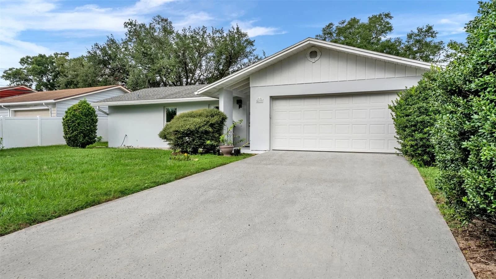 6137 WATERMAN Lane