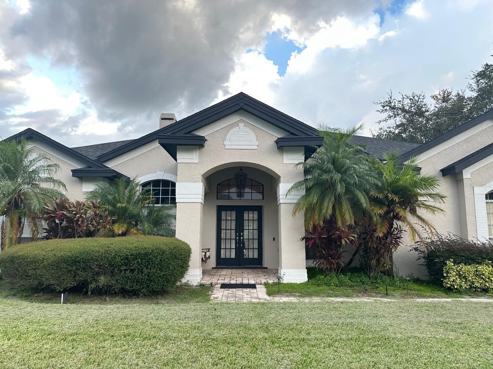 Photo 4 of 10349 POINTVIEW Court