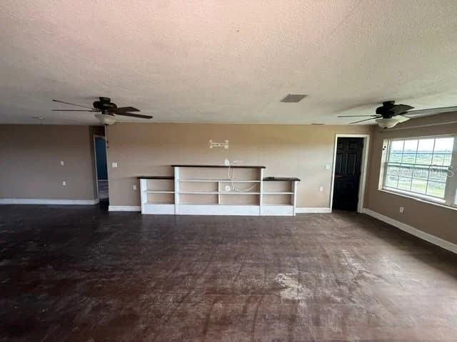Photo 5 of 848 WILDABON Avenue