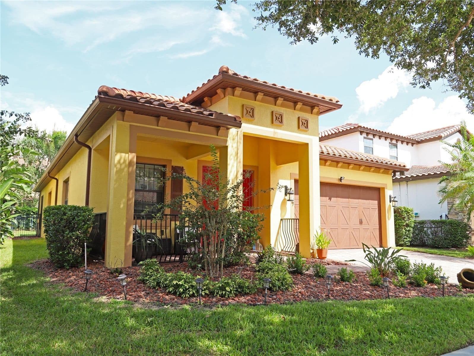 8427 PRESTBURY Drive