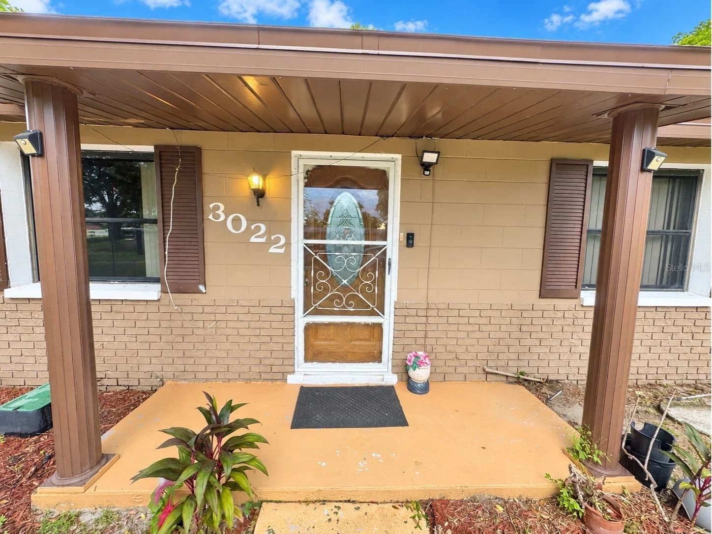 Photo 4 of 3022 VENICE Way
