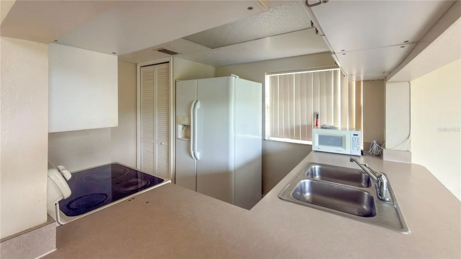 Photo 5 of 206 ORCHID Drive