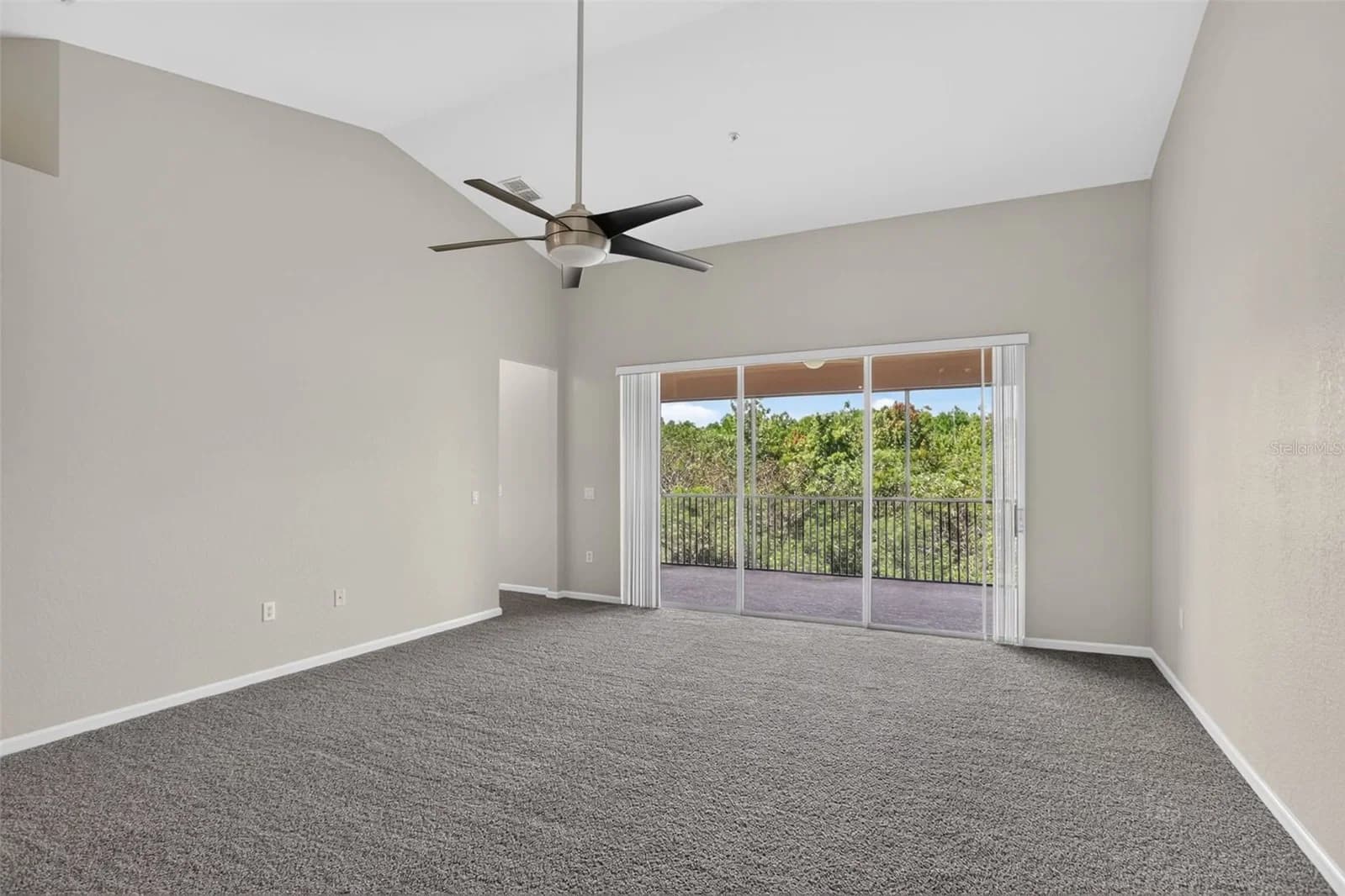 1258 GRADY Lane