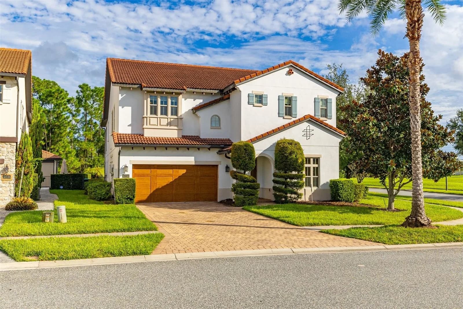 10330 ROYAL CYPRESS Way