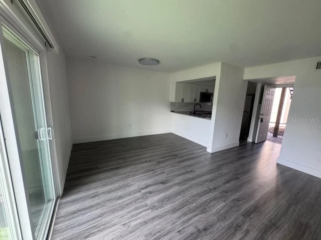 Photo 5 of 173 SCOTTSDALE Square #173
