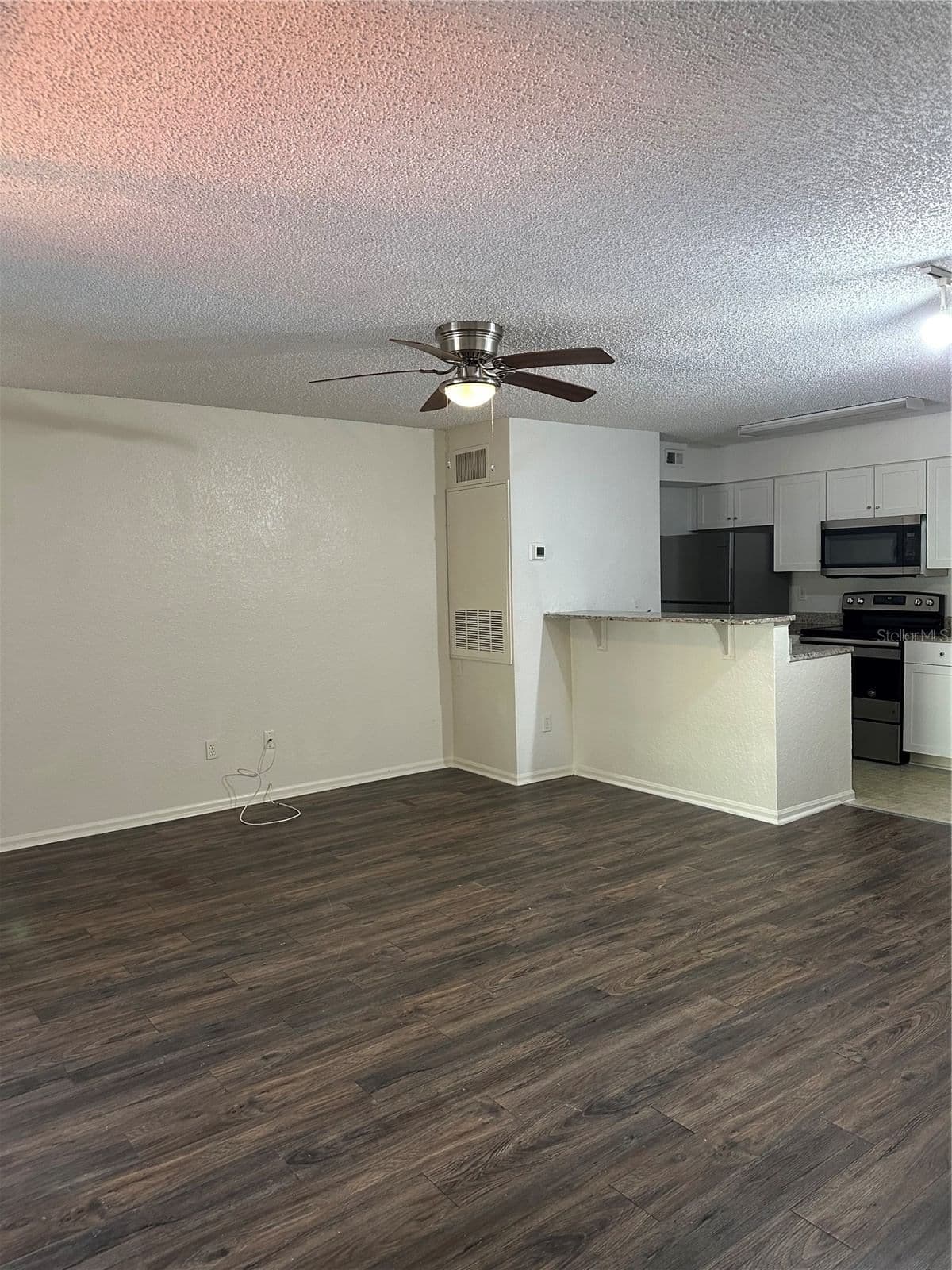 Photo 5 of 2214 METROPOLITAN Way #1022