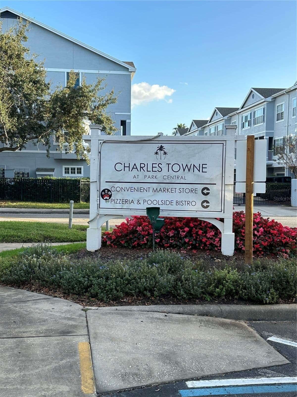 2214 METROPOLITAN Way #1022