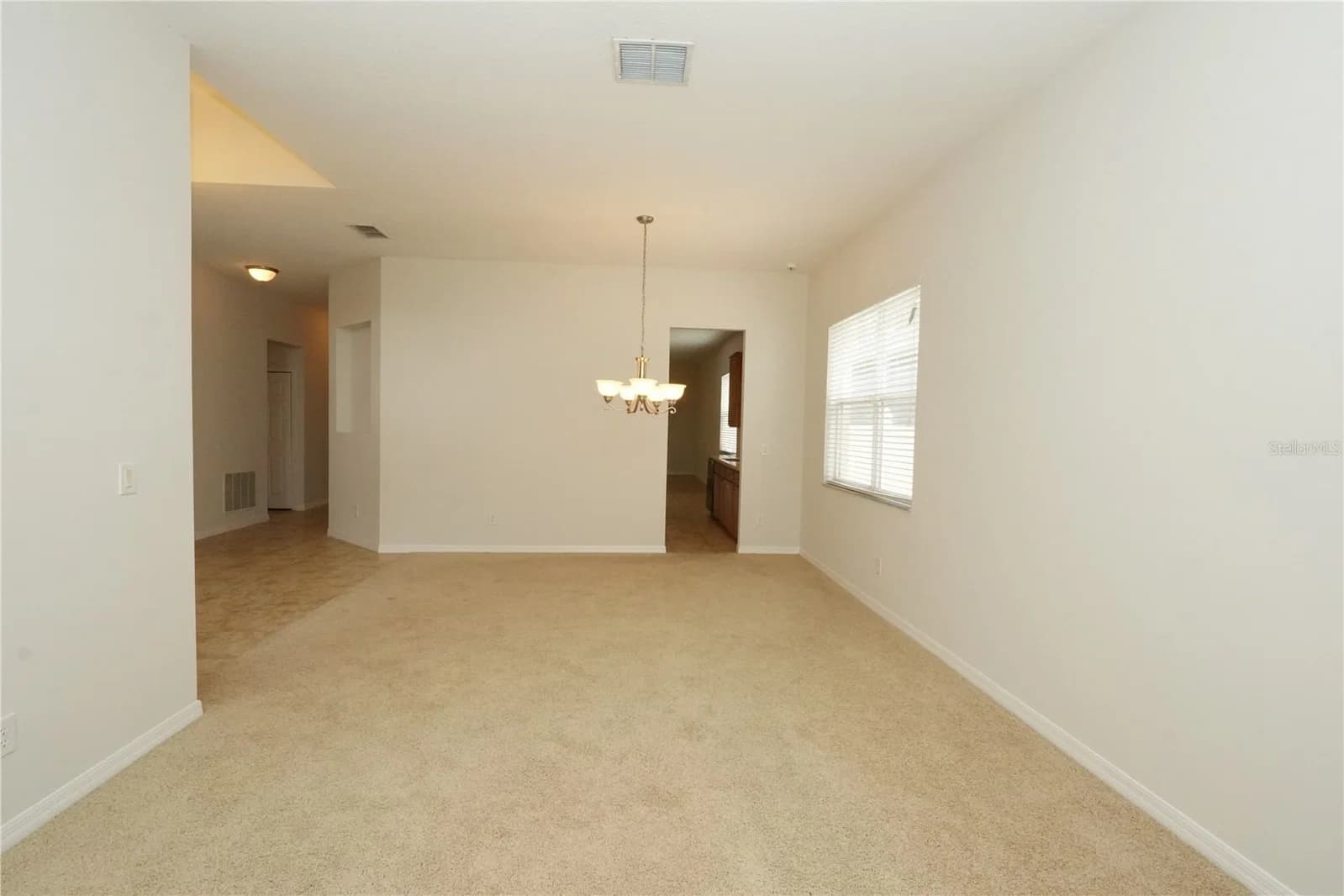Photo 4 of 14749 BRUNSWOOD Way