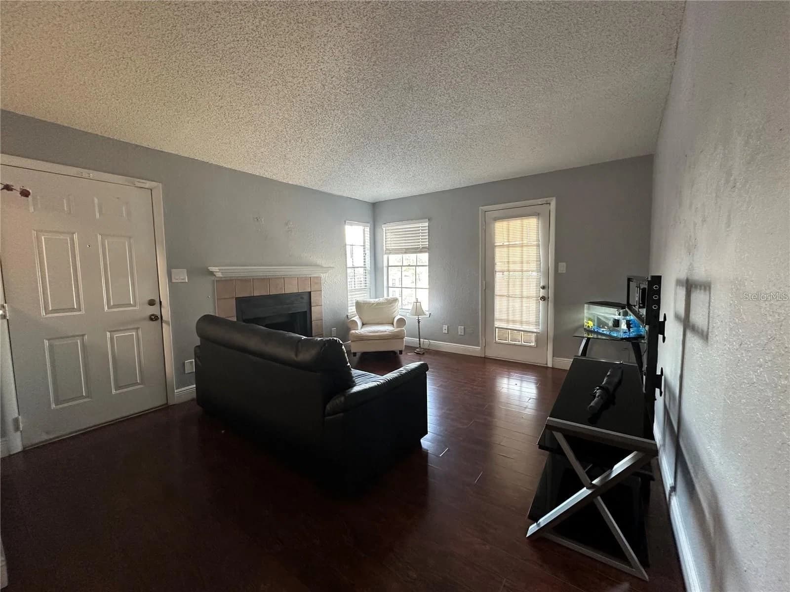 Photo 4 of 5601 ROSEBRIAR Way #S304