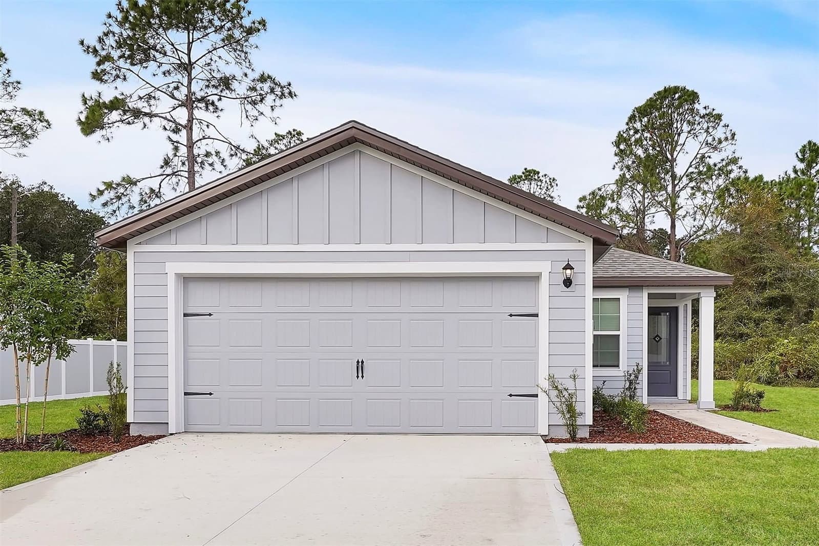 560 MARION OAKS