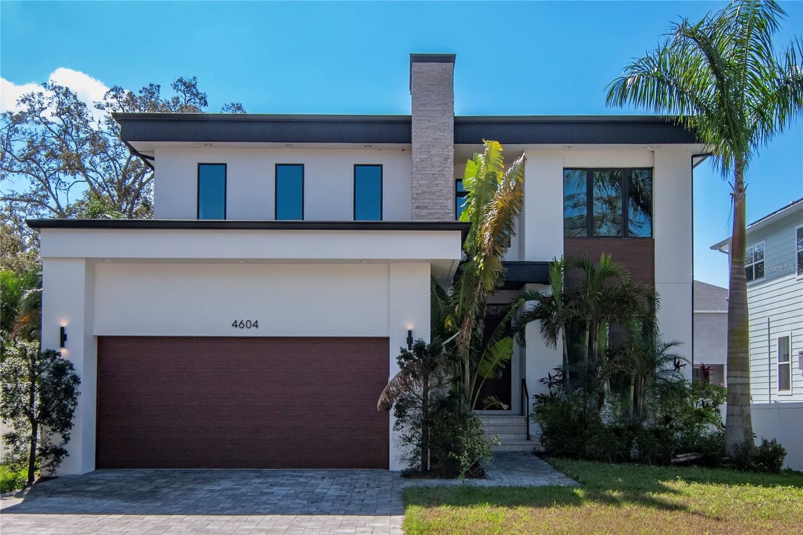 4604 LOWELL