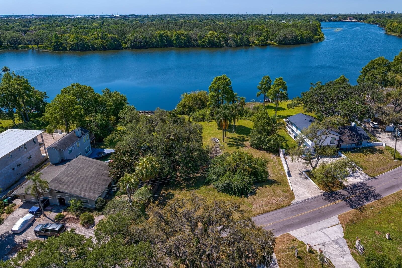 4607 RIVER HILLS