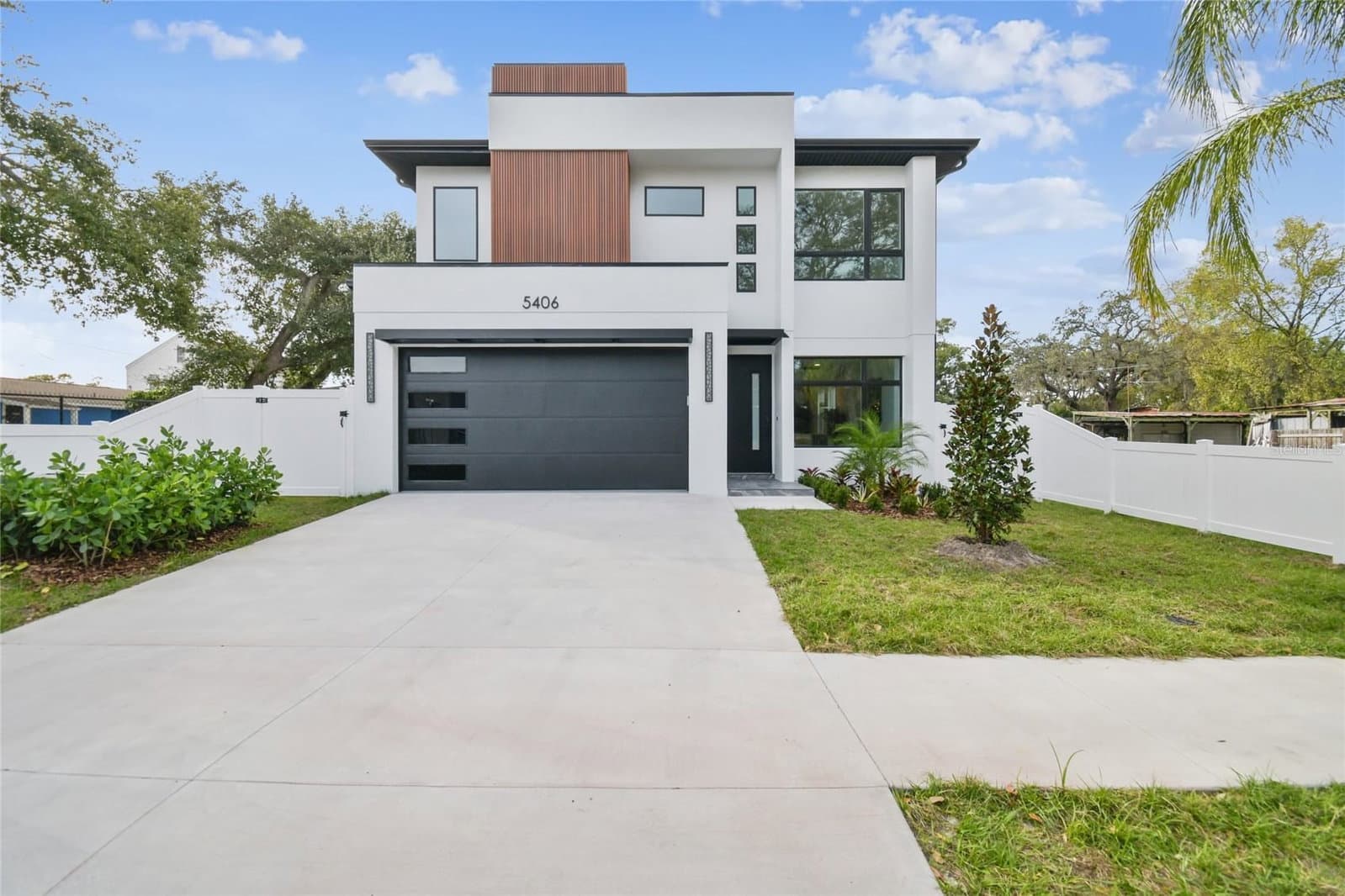 5406 PERSHING