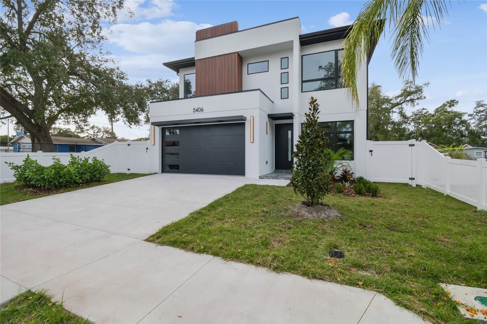 5406 PERSHING