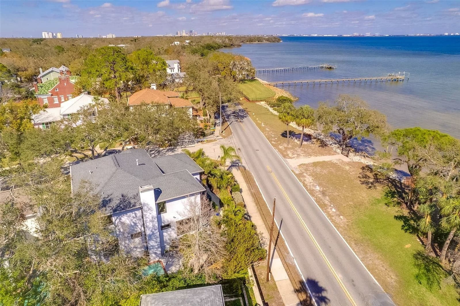 Photo 5 of 2802 NORTHPOINTE