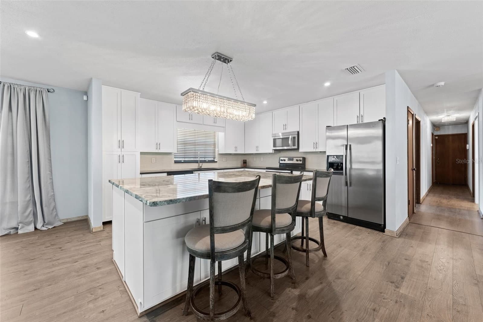 3011 LAKE ELLEN