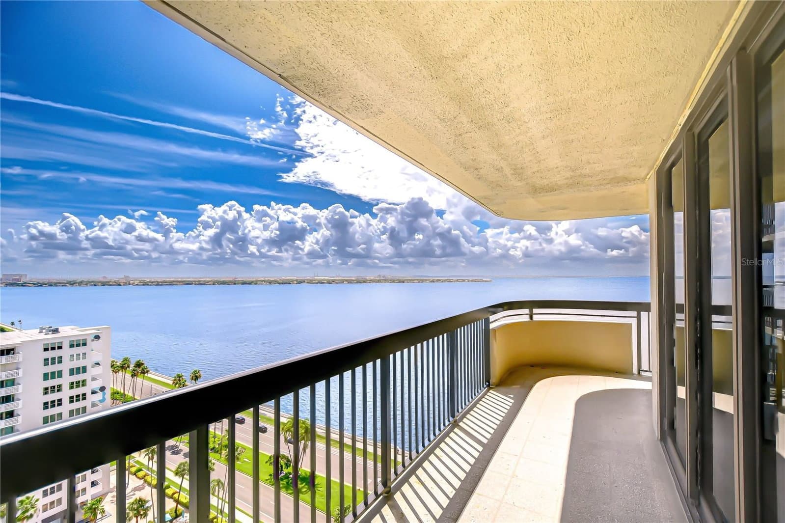 Photo 5 of 2413 BAYSHORE