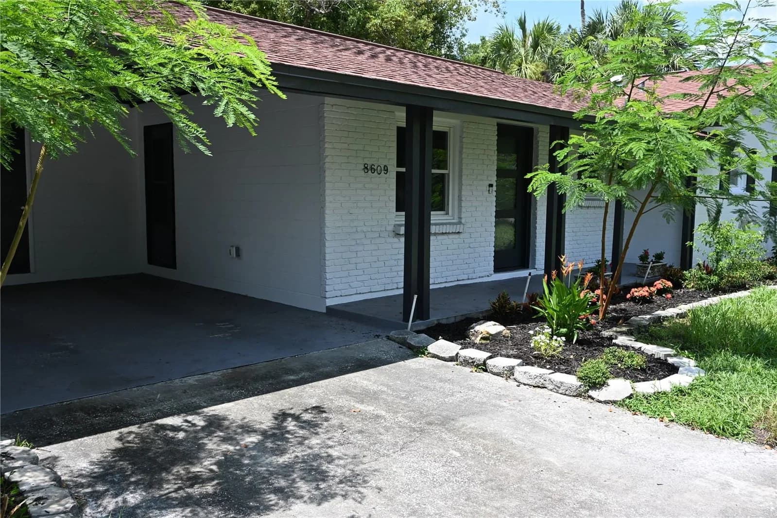 8609 DRIFTWOOD Drive