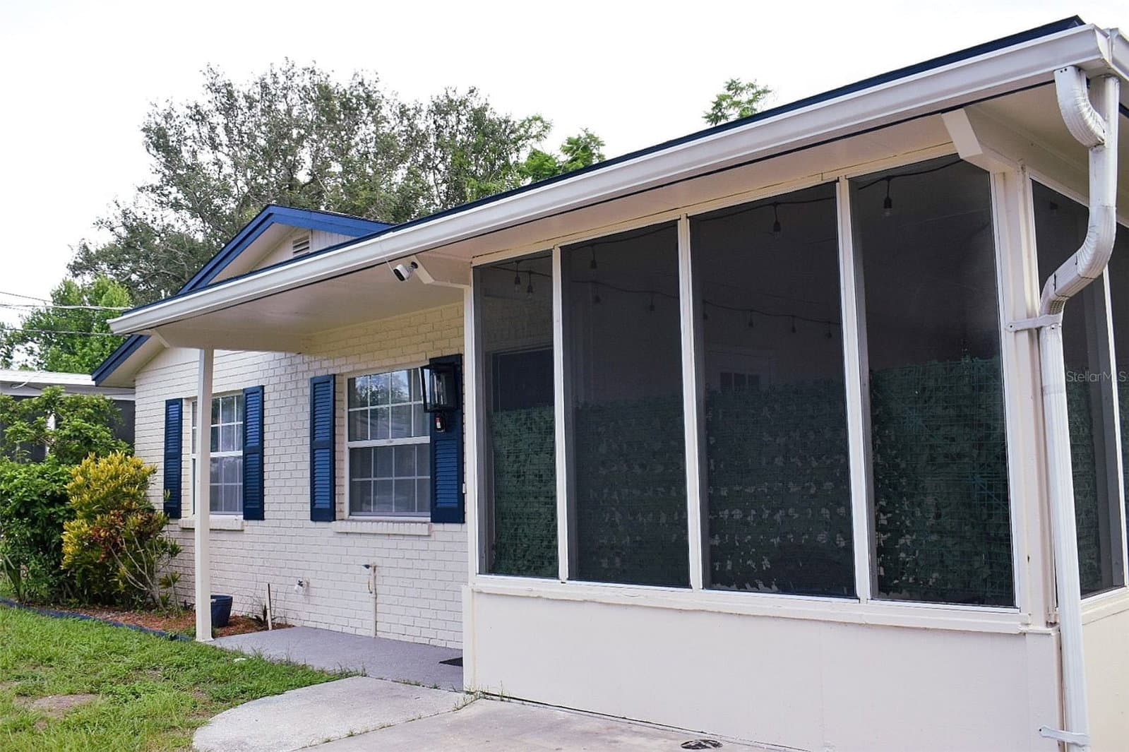 4306 LA SALLE